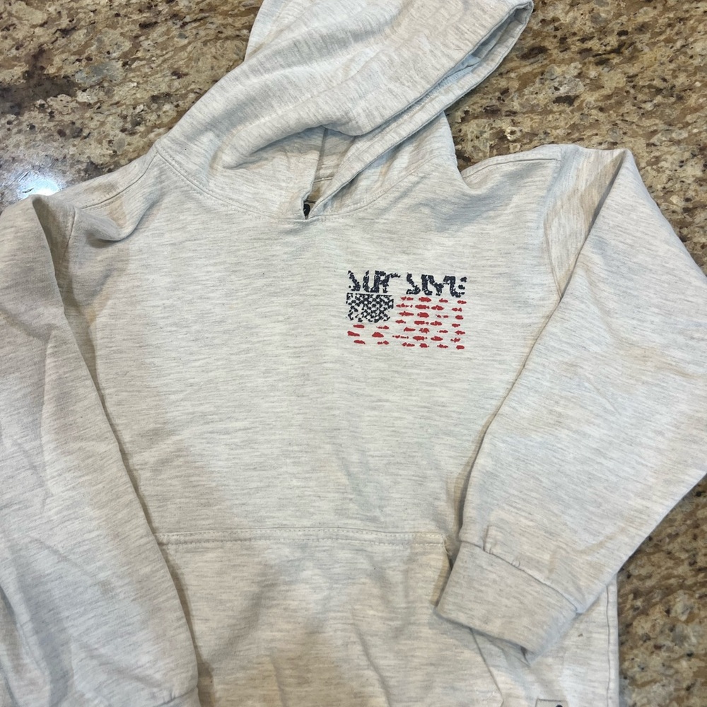 Surf Style Heather Gray Hoodie with Flag Design
